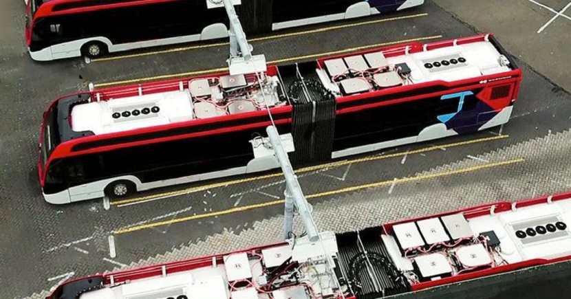 Durapower's batteries on the roofs of buses