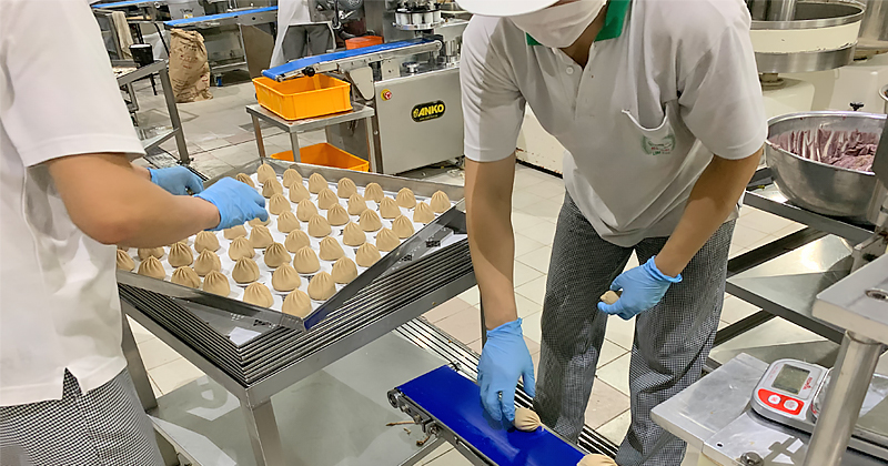 Lim Kee's pau assembly line